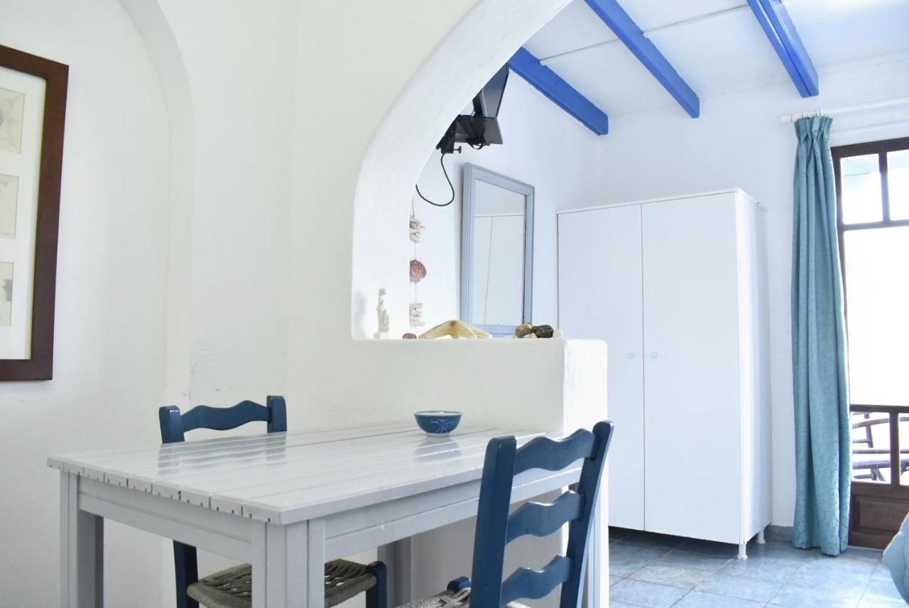 Martinos Studios, Merihas Port Kythnos Bagian luar foto
