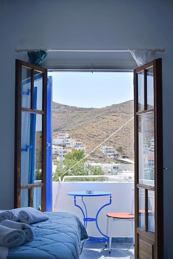 Martinos Studios, Merihas Port Kythnos Bagian luar foto
